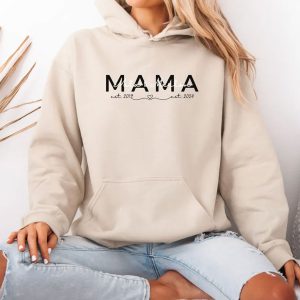 Mama Custom Name Year Hoodie, Personalized Mama Hoodie, Est Year Mom Sweatshirt, Mother’s Day Gift for Mom